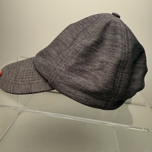 Under Armour Light Weight Grey Running Runners Joggers Baseball Hat - Picture 4 of 6